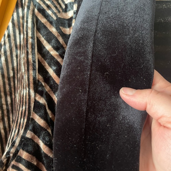 Velvet and Velour Housecoat Dressing Coat Robe - Picture 5 of 9